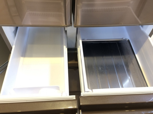 安心の6ヶ月保証付！2015年製 SHARP440㍑の冷蔵庫です！ トレファク