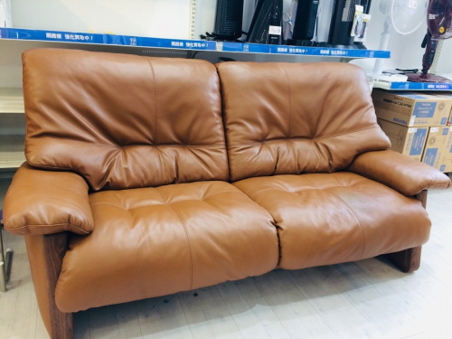 家具のソファ