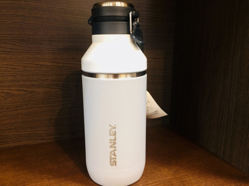 アウトドア用品のグロウラー