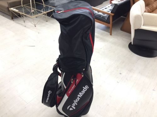 スポーツ用品のゴルフ