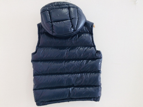 ダウンベストのMONCLER　モンクレール