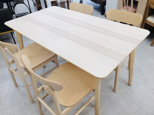 家具のダイニングセット