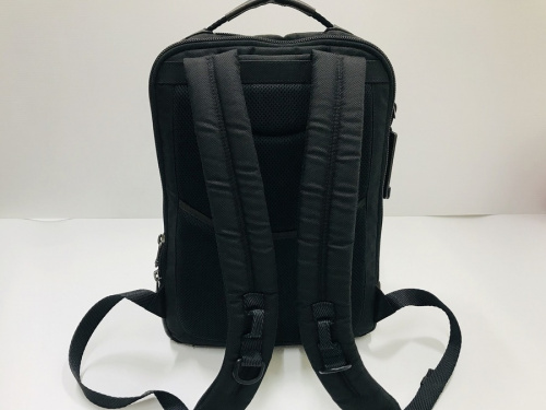 ビジネスアイテムのバッグ