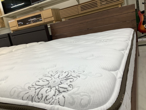 ベッドの中古家具　大阪