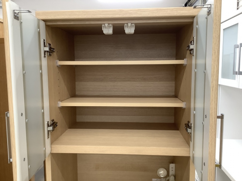 中古食器棚　大阪の家具　販売　大阪