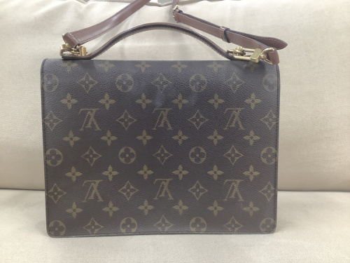 ブランド鑑定　大阪のブランド買取　堺市