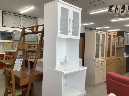 中古家具 大阪の中古食器棚 大阪