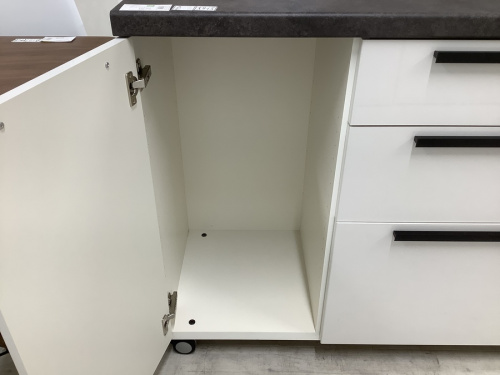 中古食器棚　大阪の家具　買取　大阪