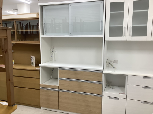 家具の中古食器棚　大阪