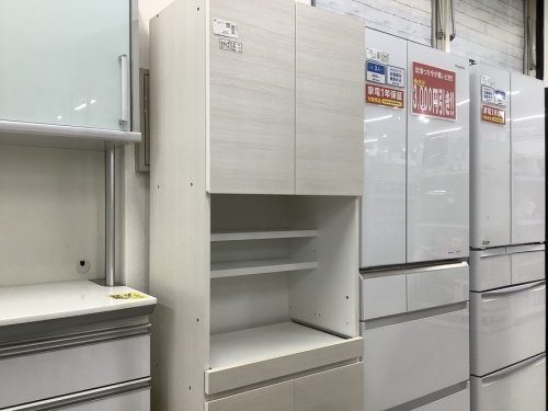 中古家具 大阪の中古食器棚 大阪