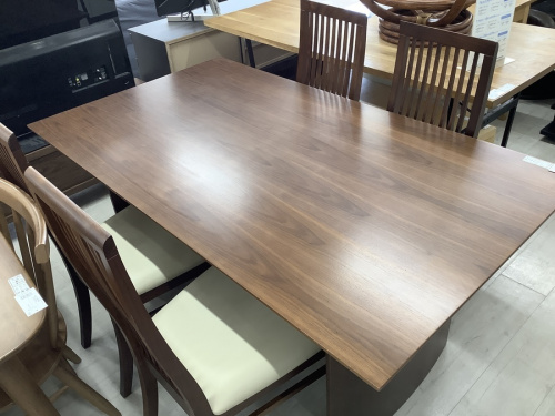 中古家具　大阪の中古テーブル　大阪