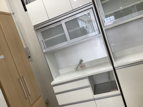 家具の中古食器棚 大阪