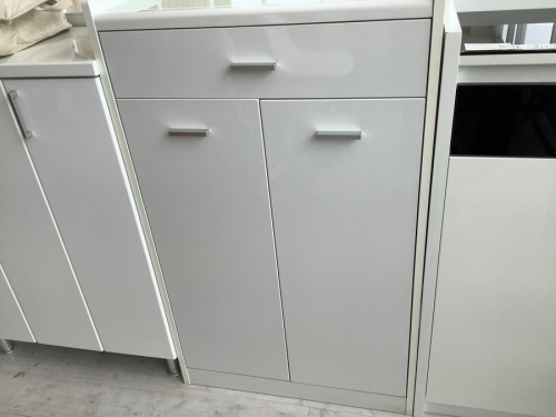 中古家具　大阪の中古収納　大阪