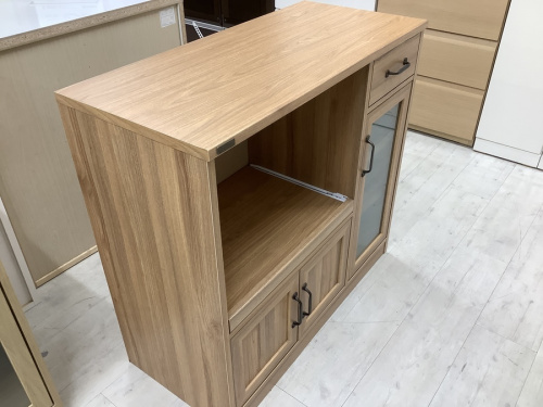 中古家具　大阪の中古食器棚　大阪