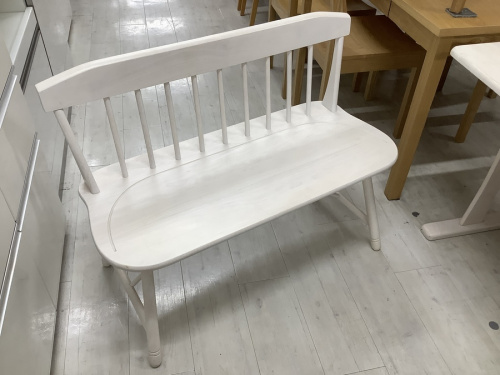 テーブルのダイニング4点セット