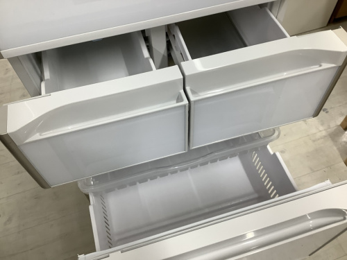 5ドア冷蔵庫のHITACHI