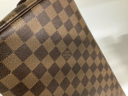 ハンドバッグのLOUIS VUITTON