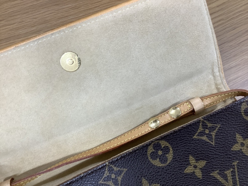 モノグラムのLOUIS VUITTON