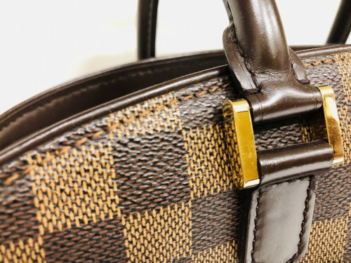 ハンドバッグのLOUIS VUITTON