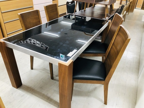 テーブルのダイニング5点セット