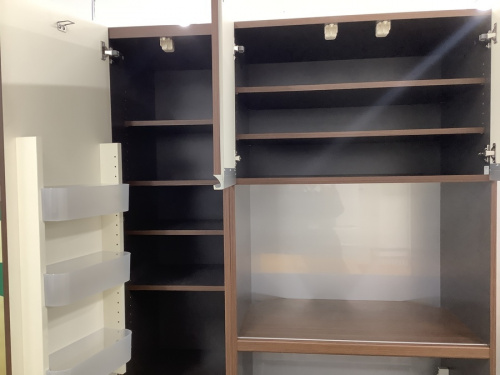 ローチェストの家具