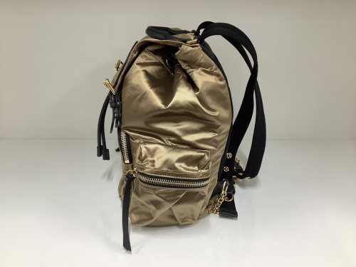 リュックのBURBERRY