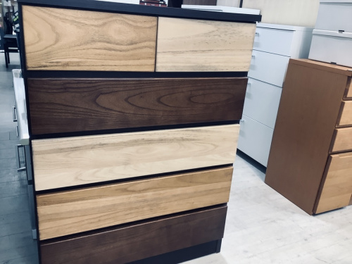 収納家具のチェスト