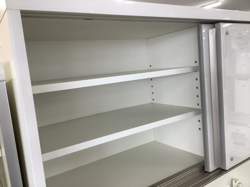 食器棚の収納家具