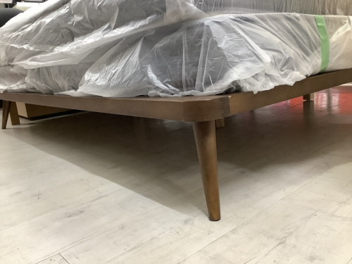 クイーンベッドのニトリベッド