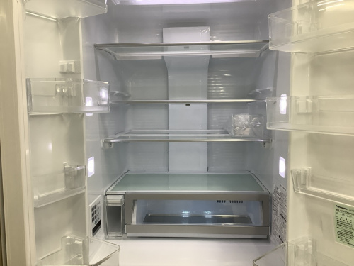 6ドア冷蔵庫のPanasonic