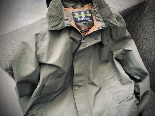 トップスのジャケット