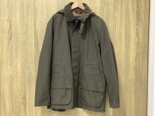 ジャケットのナイロンジャケット