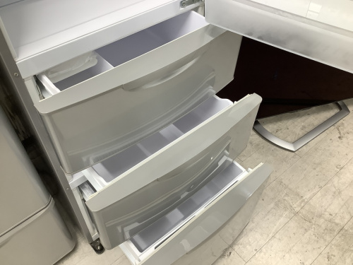 4ドア冷蔵庫のAQUA