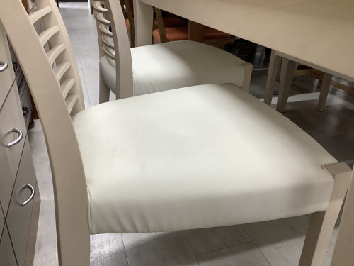 ダイニングセットのシギヤマ家具