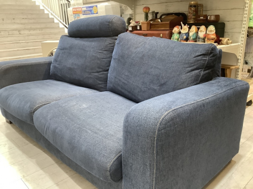 ソファーの3人掛け