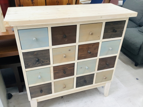 収納家具のチェスト