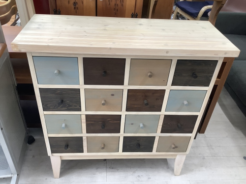 チェストのローチェスト