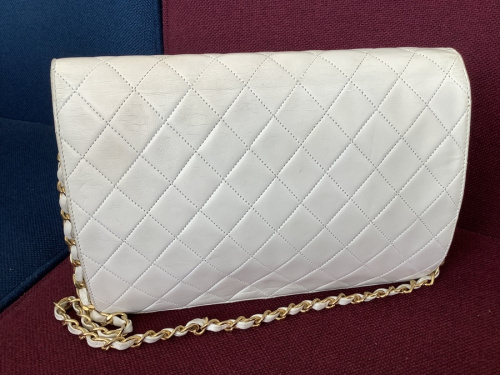 シャネルのCHANEL