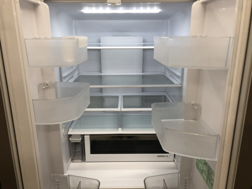 6ドア冷蔵庫のHITACHI