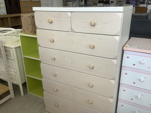 収納家具のチェスト