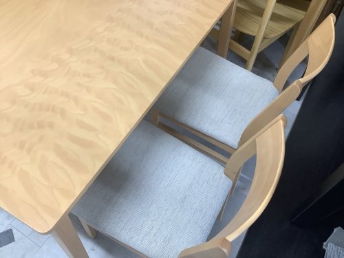 ダイニングセットのニトリ