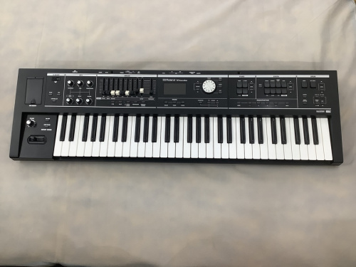 鍵盤のキーボード