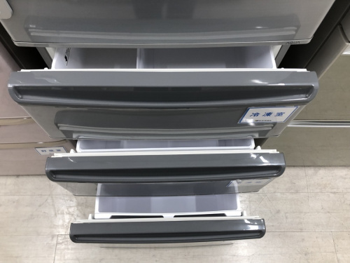 4ドア冷蔵庫のAQUA