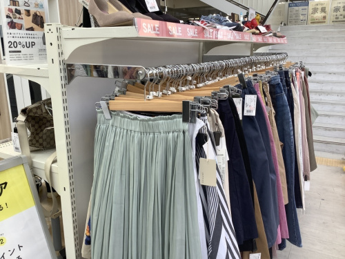 夏物衣類のファッション雑貨