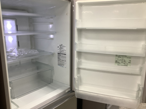 冷蔵庫の3ドア冷蔵庫
