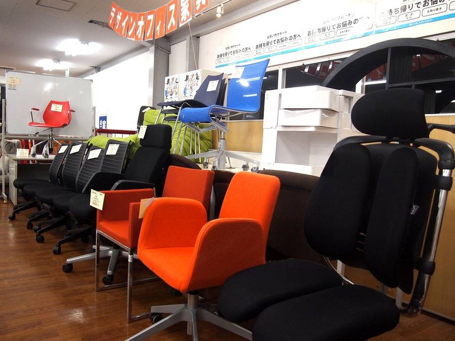 飛騨家具入荷！ヒダダイネットのロッキングチェアー販売中！！【藤沢店