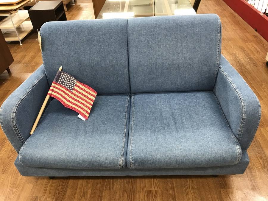 西海岸風には欠かせない!!デニムソファーが買取入荷いたしました 西海岸風には欠かせない!!デニムソファーが買取入荷いたしました