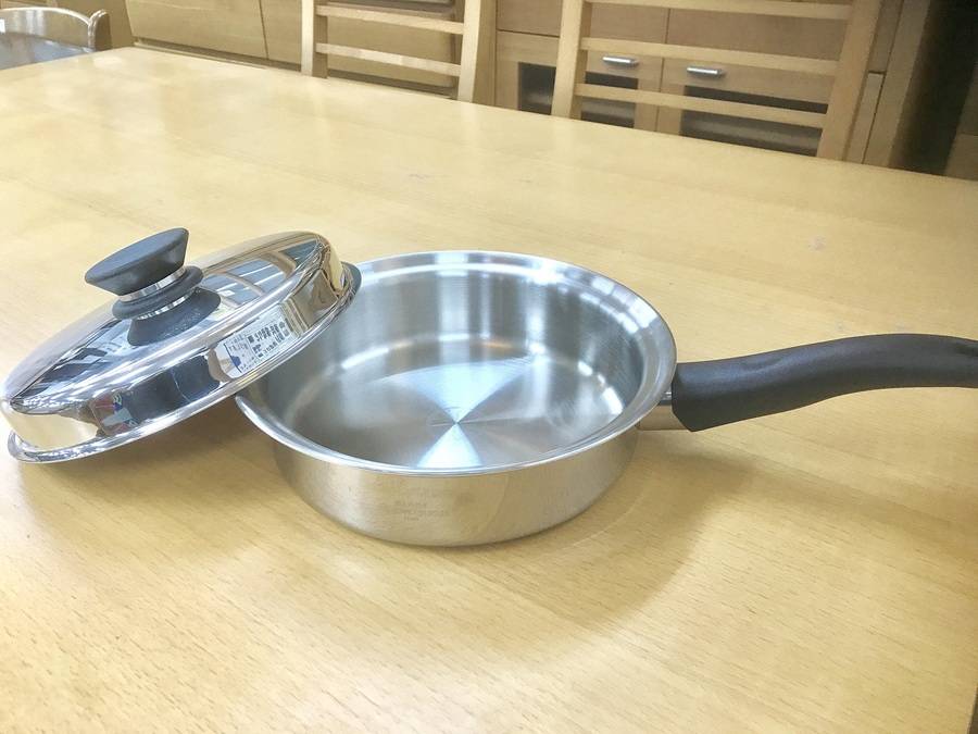 料理の楽しみ、レベル倍増！！Amway（アムウェイ）のフライパン、両手