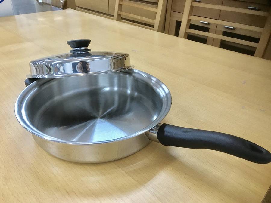 料理の楽しみ、レベル倍増！！Amway（アムウェイ）のフライパン、両手