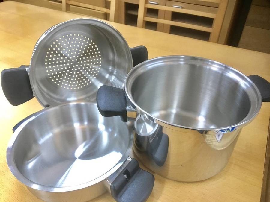 専用　Amway4Lシチューパンセット＋フープロオプションセット　両手鍋　未使用 imgrc0095646257.jpg